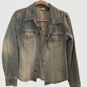 Arizona Women’s Faded Denim Shirt/Jacket Size Large (Fits 10-12)